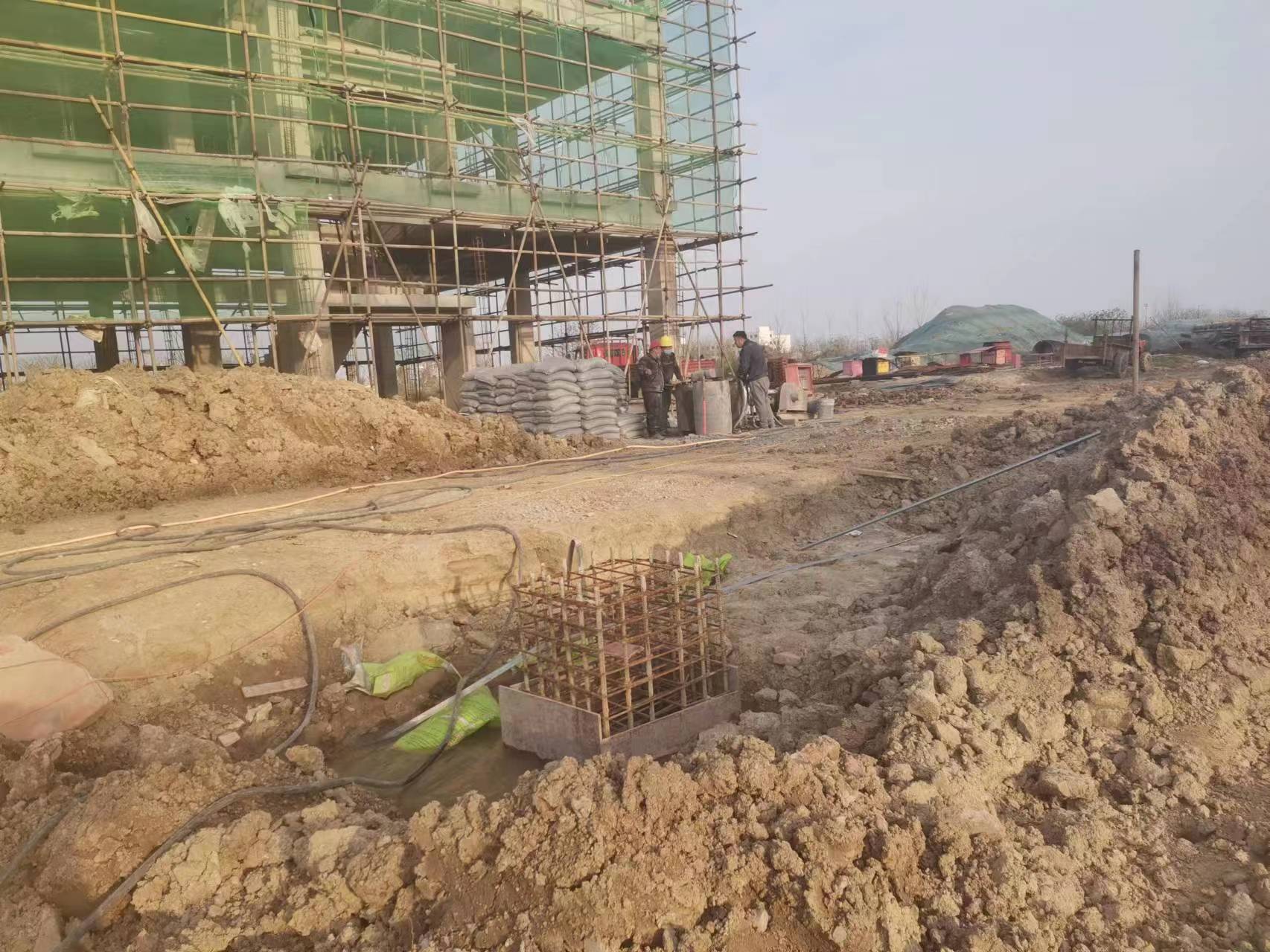 淮上当桥梁出现裂缝的时候应该及时加固修补